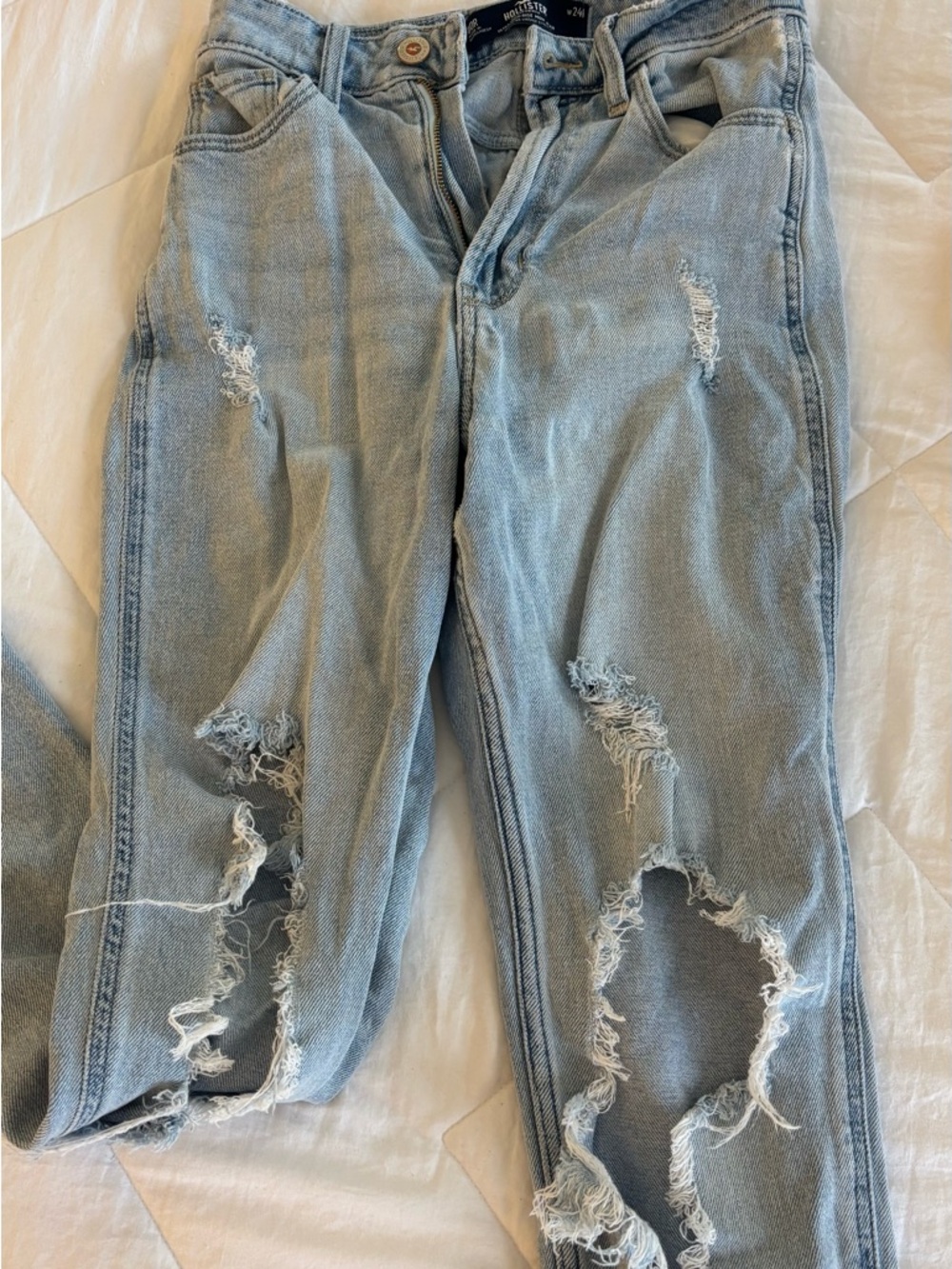 NWOT Hollister Light Blue Distressed Slim Straight Jeans